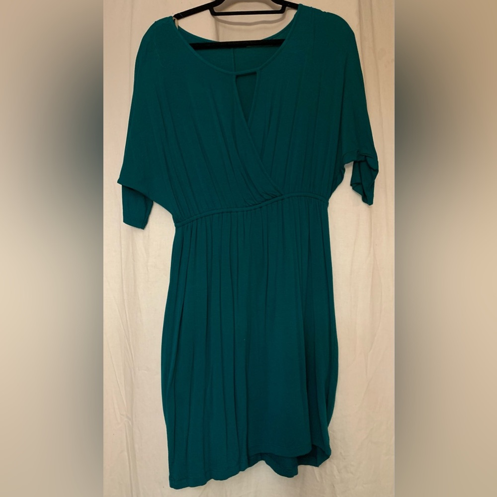 Pre-loved beautiful green dress in good condition